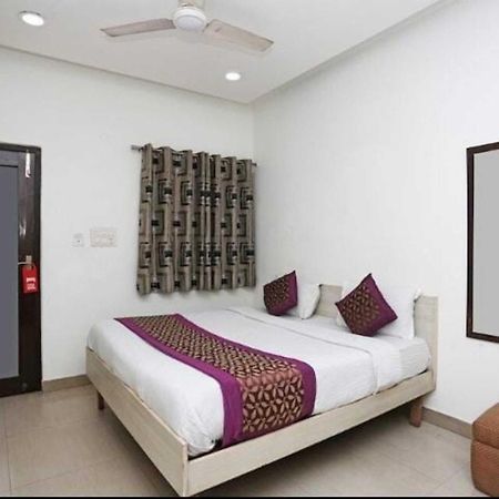 Deluxe Rooms In Jangpura New Delhi Exterior photo