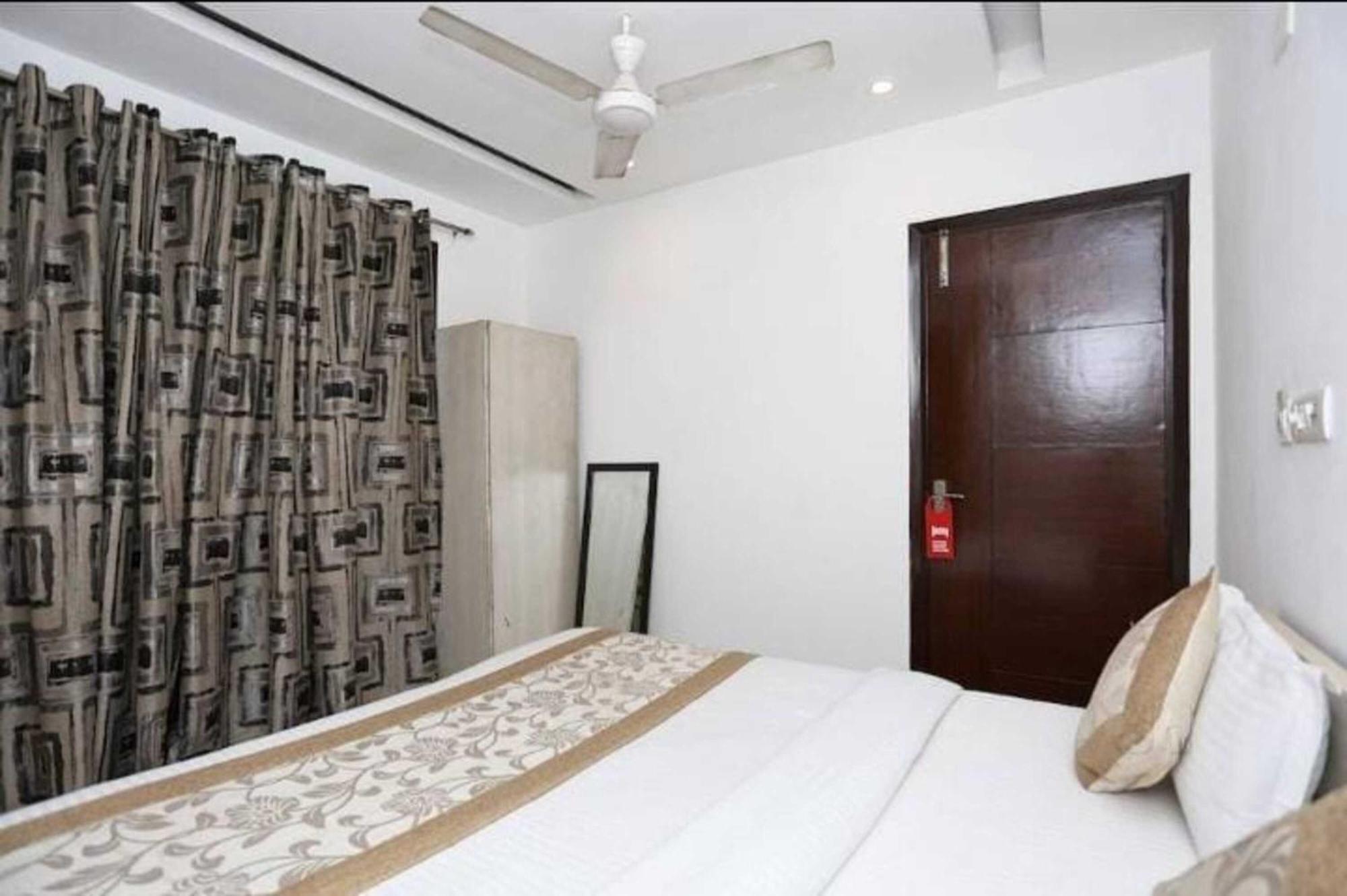 Deluxe Rooms In Jangpura New Delhi Exterior photo