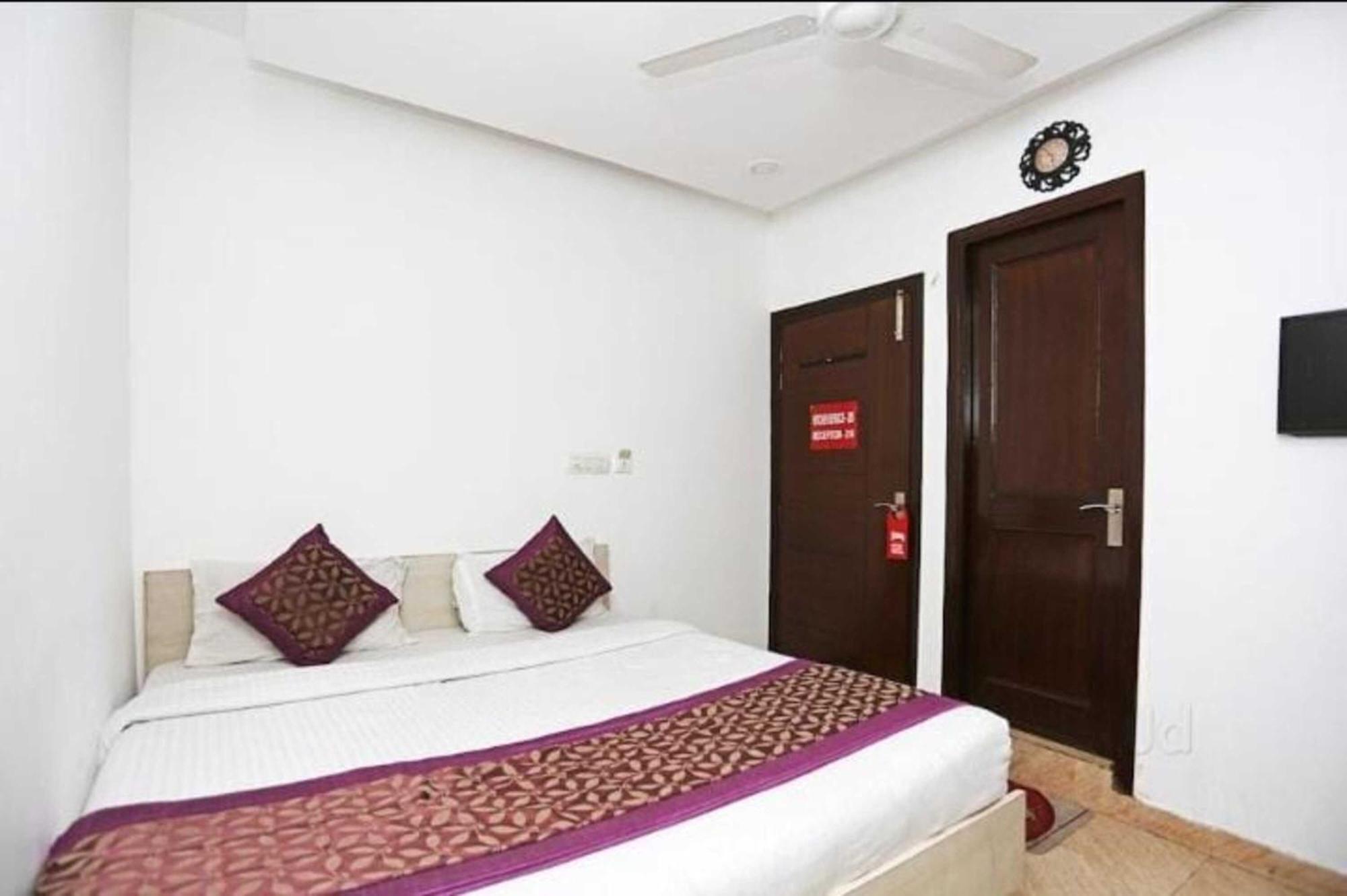Deluxe Rooms In Jangpura New Delhi Exterior photo